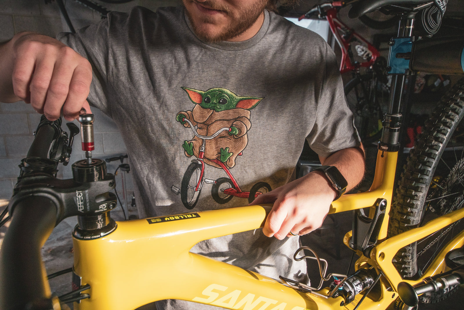 Meet Your Favourite Bike Wars Cycling Characters: Thread + Spoke