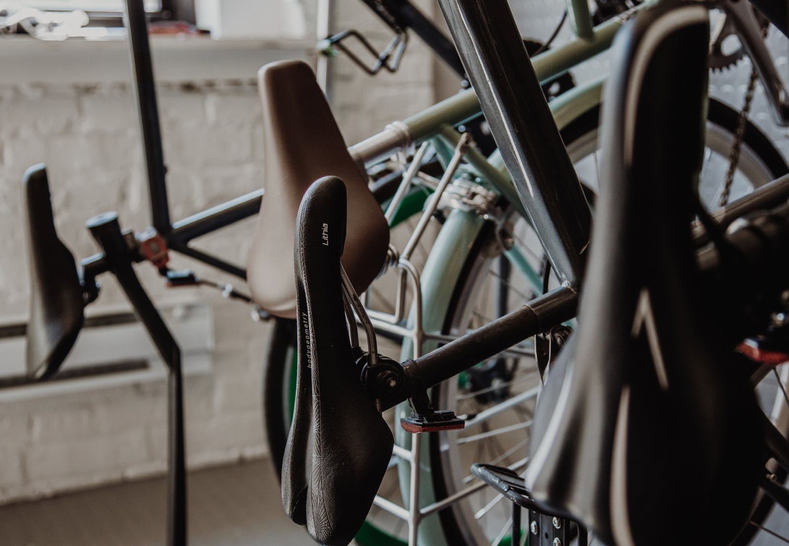 best bikes for women, women’s cycling apparel, mtb clothing, best local bike shops, bike shops in utah, Go ride utah, hanger 15 bike shop, salt cycles bike shop, red rock bike shop, men’s cycling t-shirts,  